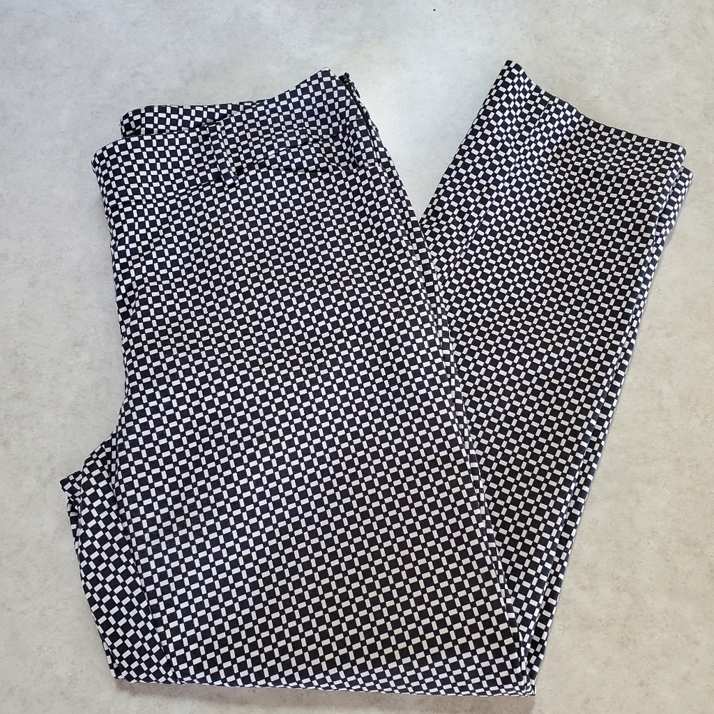 White House Black Market Slim Ankle Pants
